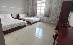 Khach San Sammi Hotel